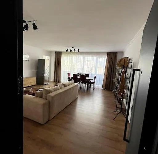 E Apartment, In Center, Cozy Tirana